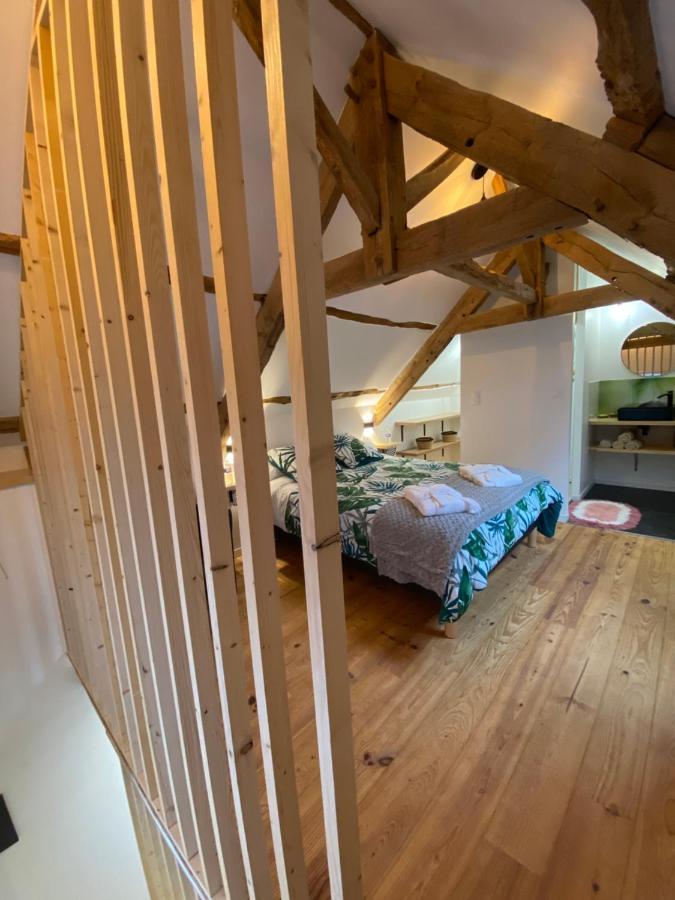 A La Memoire De Merlin & Spa Saint-Malon-sur-Mel Buitenkant foto
